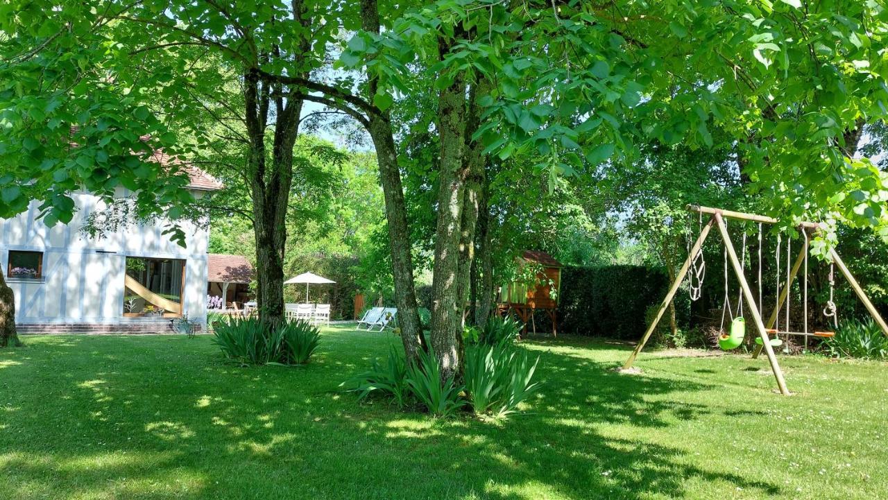 Domaine Du Carouge Hotel Lirey Exterior photo